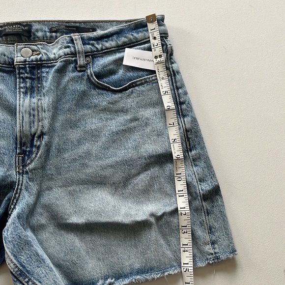 🎉 HOST PICK 🎉 Mid-Rise Denim Short - Picture 9 of 10